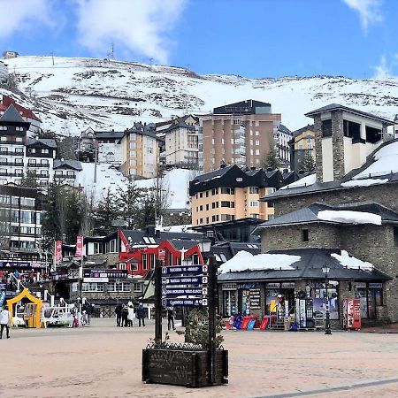 Ski Plaza Sierra Nevada & Zona Baja מראה חיצוני תמונה