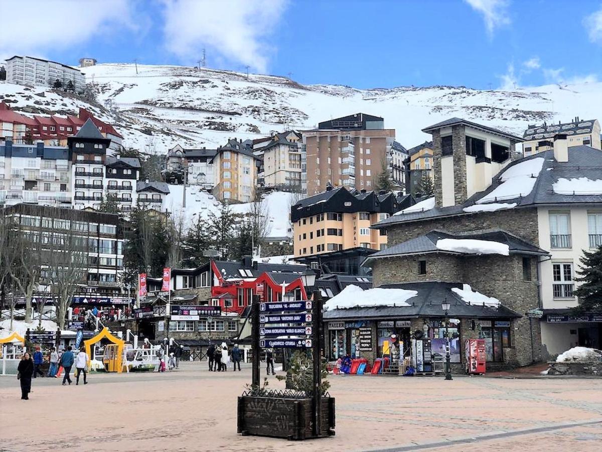 Ski Plaza Sierra Nevada & Zona Baja מראה חיצוני תמונה