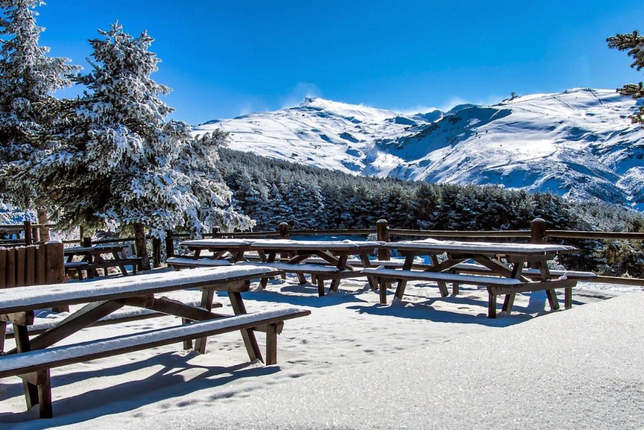 Ski Plaza Sierra Nevada & Zona Baja מראה חיצוני תמונה