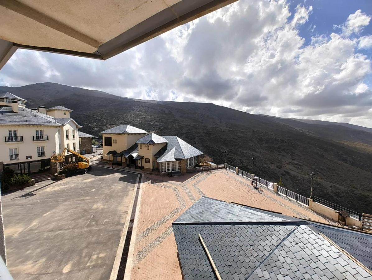 Ski Plaza Sierra Nevada & Zona Baja מראה חיצוני תמונה