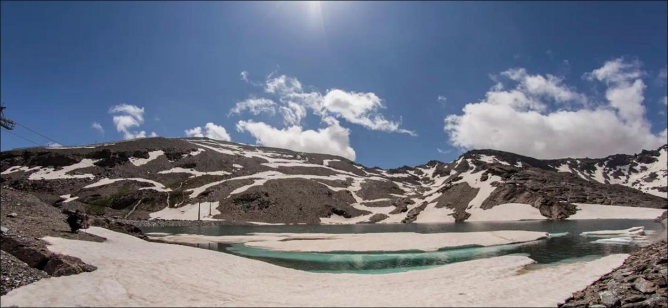 Ski Plaza Sierra Nevada & Zona Baja מראה חיצוני תמונה