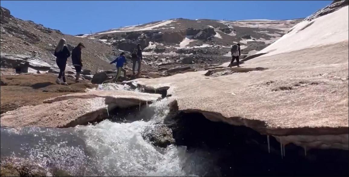 Ski Plaza Sierra Nevada & Zona Baja מראה חיצוני תמונה